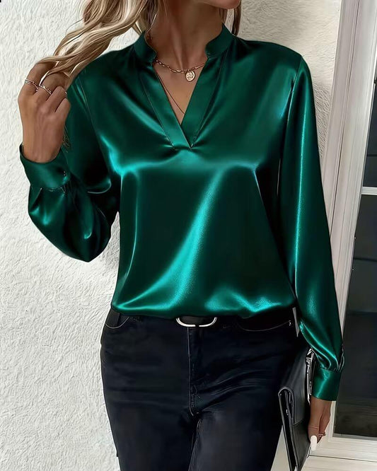 VELORA™ – Instant Elegantie met Perfecte V-Hals